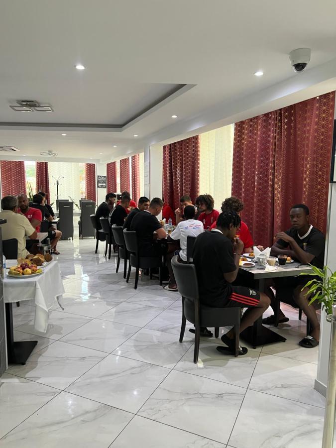 Residencial Santo Amaro Hotell Tarrafal  Eksteriør bilde