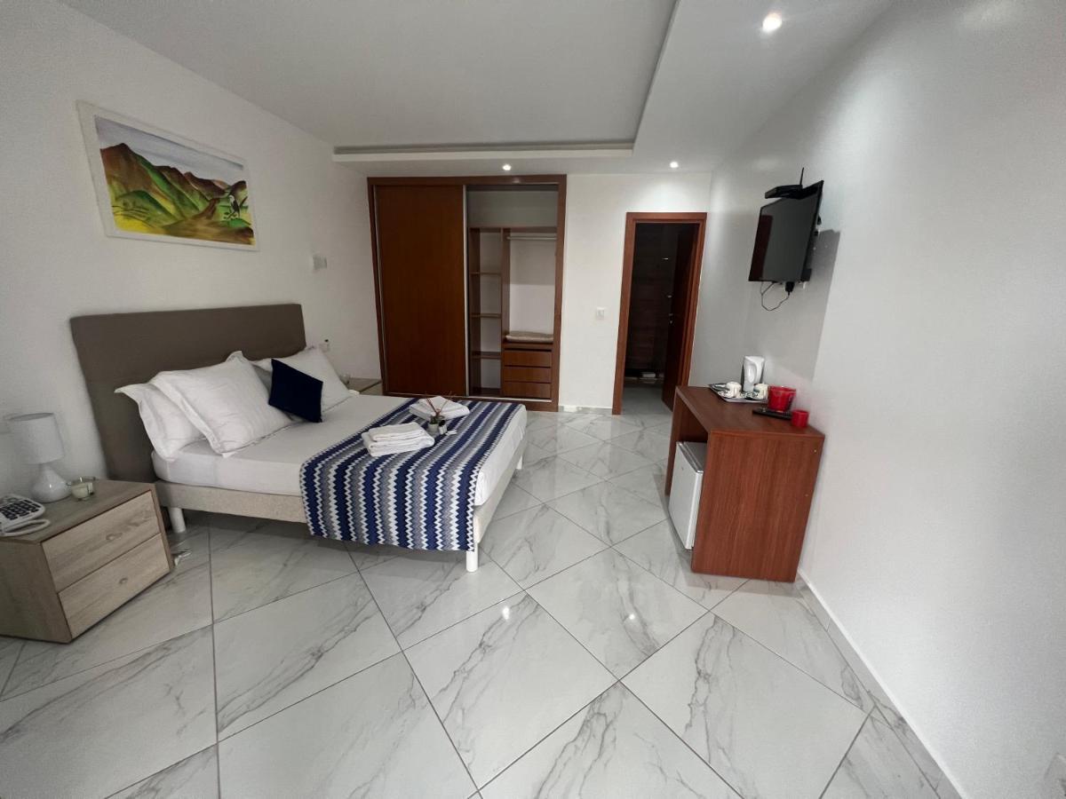Residencial Santo Amaro Hotell Tarrafal  Eksteriør bilde